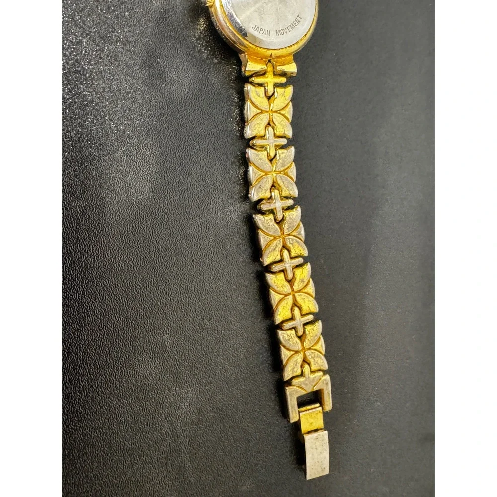 Novelle‎ Womens Two Tone Gold Silver Quartz Watch Japan Movement Roun Dial